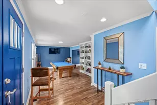 27W050 Sycamore Ln, Winfield, IL 60190 - Photo 5
