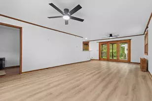 366 Poplar St, Crystal Lake, IL 60014 - Photo 5