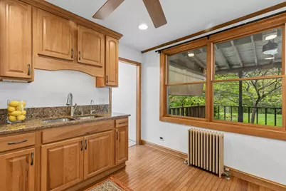 366 Poplar Street, Crystal Lake, IL 60014 - Photo 9