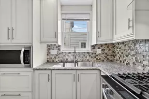 2726 S 60th Ct, Cicero, IL 60804 - Photo 13