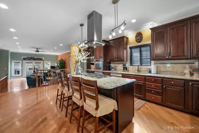 4906 N Kruger Avenue, Chicago, IL 60630 - Photo 7