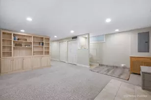 4906 N Kruger Ave, Chicago, IL 60630 - Photo 25