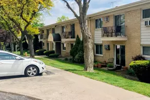 551 Carlysle Dr, Clarendon Hills, IL 60514 - Photo 5