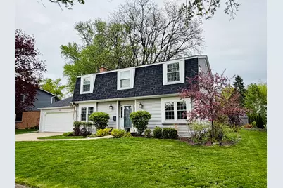 961 N Topanga Avenue, Palatine, IL 60074 - Photo 1