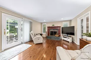 21W325 Sunnyside Dr, Itasca, IL 60143 - Photo 21