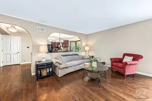 21W325 Sunnyside Dr, Itasca, IL 60143 - Photo 25