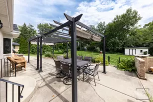 21W325 Sunnyside Dr, Itasca, IL 60143 - Photo 65