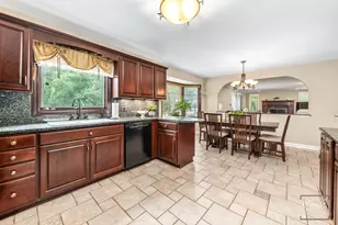 21W325 Sunnyside Dr, Itasca, IL 60143 - Photo 15