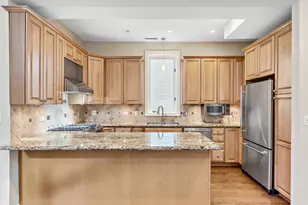 3722 N Bosworth Ave, Chicago, IL 60613 - Photo 7