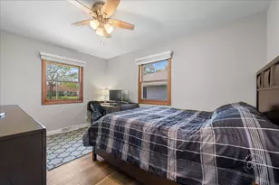 2181 W Illinois Ave, Aurora, IL 60506 - Photo 17