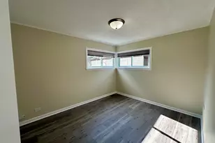 9125 S 51st Ave, Oak Lawn, IL 60453 - Photo 17