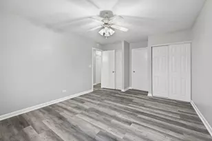 73 Century Dr, Roselle, IL 60172 - Photo 13