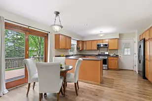 18 Jennifer Ln, Dekalb, IL 60115 - Photo 9