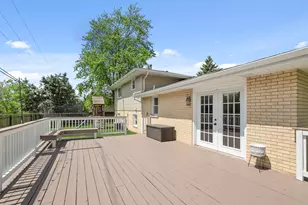 9025 Kathy Ct, Orland Park, IL 60462 - Photo 19