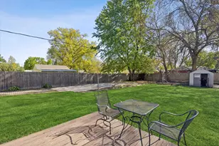 1205 S Chase St, Wheaton, IL 60189 - Photo 11