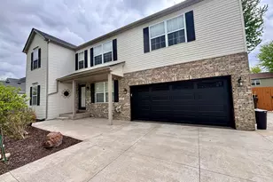 2501 Ridgefield Dr, Belvidere, IL 61008 - Photo 3