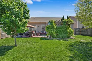 104 Sunflower St, Savoy, IL 61874 - Photo 33