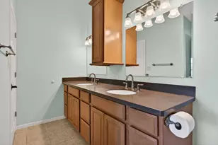 3S082 Timber Dr, Warrenville, IL 60555 - Photo 21