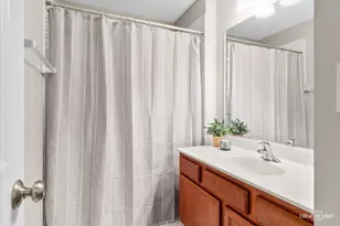 703 Fairfield Dr, Oswego, IL 60543 - Photo 15