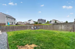 1902 Wildspring Pkwy, Joliet, IL 60431 - Photo 43