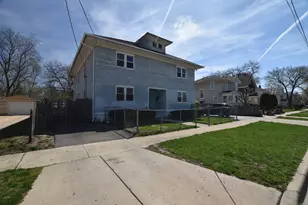 545 Hammond Ave, Aurora, IL 60506 - Photo 3