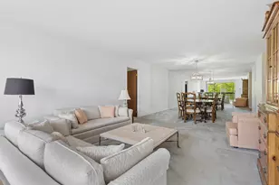 8100 W Foster Ln, Niles, IL 60714 - Photo 15