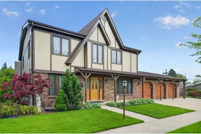 1152 E Walnut Avenue, Des Plaines, IL 60016 - Photo 1