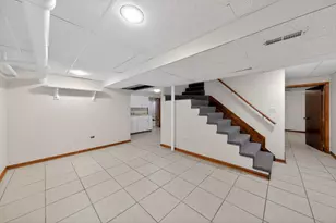 1152 E Walnut Ave, Des Plaines, IL 60016 - Photo 21