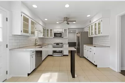 2666 Prairie Avenue #B, Evanston, IL 60201 - Photo 7