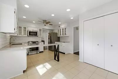 2666 Prairie Avenue #B, Evanston, IL 60201 - Photo 9
