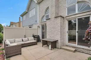 8590 Tullamore Dr, Tinley Park, IL 60487 - Photo 25