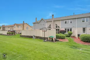 8590 Tullamore Dr, Tinley Park, IL 60487 - Photo 23
