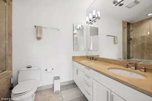 1053 N Kingsbury St, Chicago, IL 60610 - Photo 15