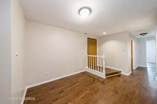 841 Cross Creek Ct, Roselle, IL 60172 - Photo 5