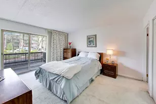 500 Redondo Dr, Downers Grove, IL 60516 - Photo 15