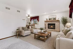7520 W Willowood Ct, Orland Park, IL 60462 - Photo 7