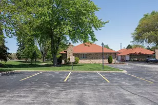 7520 W Willowood Ct, Orland Park, IL 60462 - Photo 27