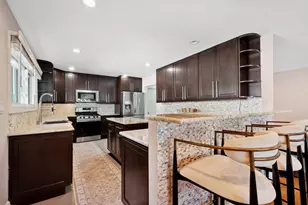 3134 Maple Leaf Dr, Glenview, IL 60026 - Photo 5