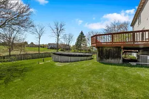 1421 Notting Hill Rd, Algonquin, IL 60102 - Photo 35