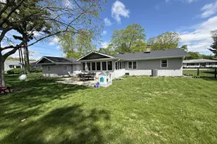 326 Maple Ln, Geneva, IL 60134 - Photo 7