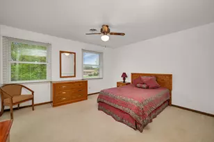 3212 Burr Oaks Dr, Joliet, IL 60431 - Photo 23