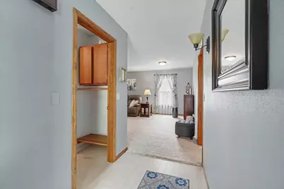702 Van Buren Street, Monticello, IL 61856 - Photo 5