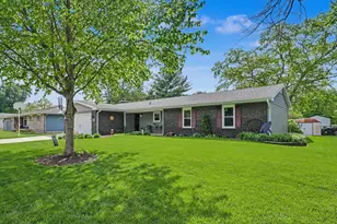 702 Van Buren St, Monticello, IL 61856 - Photo 33