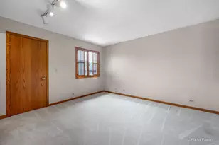 1751 Pebble Beach Dr, Hoffman Estates, IL 60169 - Photo 15