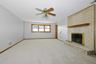 7745 Woodstock Dr, Tinley Park, IL 60477 - Photo 9