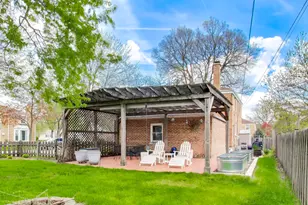 1609 W Brown St, Arlington Heights, IL 60004 - Photo 23