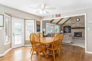 2731 Alyssa Dr, Naperville, IL 60565 - Photo 9