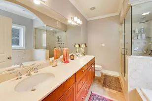 5526 N Winthrop Ave, Chicago, IL 60640 - Photo 15