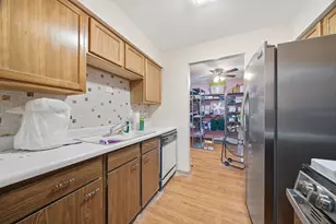 9721 S Cicero Ave, Oak Lawn, IL 60453 - Photo 7