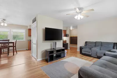 137 E 7th Street, Coal Valley, IL 61240 - Photo 5